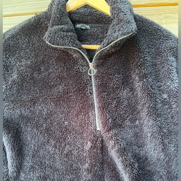 Women’s Express black small half zip sweater - Picture 6 of 8